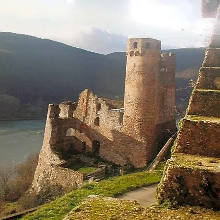 Johanna Rüdesheim am Rhein